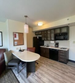 Candlewood Suites Secaucus – Meadowlands, an IHG Hotel