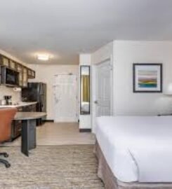 Candlewood Suites Secaucus – Meadowlands, an IHG Hotel