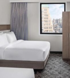 DoubleTree by Hilton New York Times Square South