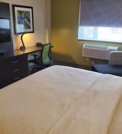 Holiday Inn Express Queens – Maspeth, an IHG Hotel