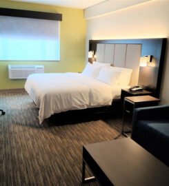 Holiday Inn Express Queens – Maspeth, an IHG Hotel