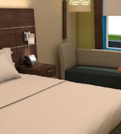 Holiday Inn Express & Suites Jersey City North – Hoboken, an IHG Hotel