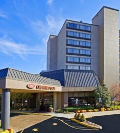 Crowne Plaza Englewood, an IHG Hotel