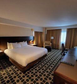 DoubleTree by Hilton Hotel Fort Lee – George Washington Bridge