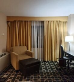 DoubleTree by Hilton Hotel Fort Lee – George Washington Bridge