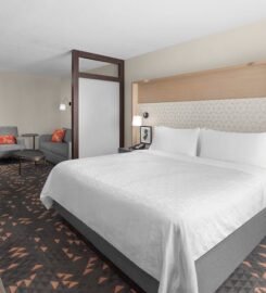 Holiday Inn Hasbrouck Heights-Meadowlands, an IHG Hotel