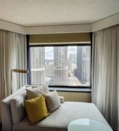 Renaissance Chicago Downtown Hotel