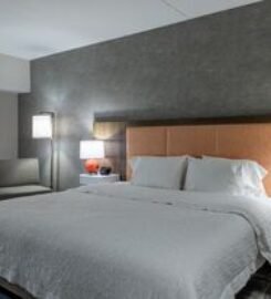 Hampton Inn & Suites Rosemont Chicago O’Hare