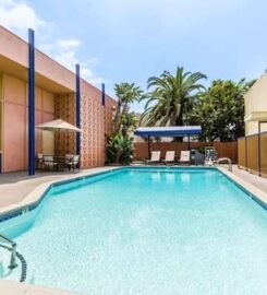 Days Inn by Wyndham Los Angeles LAX/VeniceBch/Marina DelRay