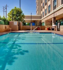 Holiday Inn Express Los Angeles – LAX Airport, an IHG Hotel