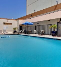 Holiday Inn Los Angeles – LAX Airport, an IHG Hotel