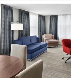 Hampton Inn & Suites Chicago-Downtown