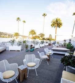 Beverly Terrace powered by Sonder, a beauty comfort