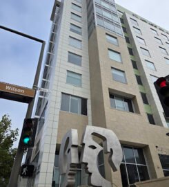 Hyatt Place Glendale / Los Angeles