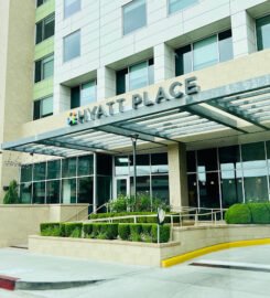 Hyatt Place Glendale / Los Angeles