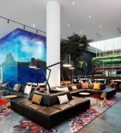 citizenM Los Angeles Downtown hotel, a friendly home