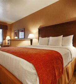 Best Western San Dimas Hotel & Suites, A Splendid Getaway