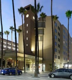 Courtyard Los Angeles LAX/Century Boulevard, a Sweet home