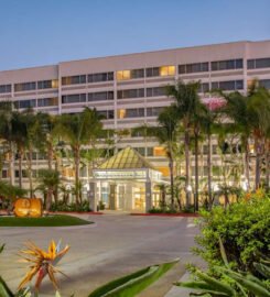 DoubleTree by Hilton Hotel LAX – El Segundo, a Scenic Solace