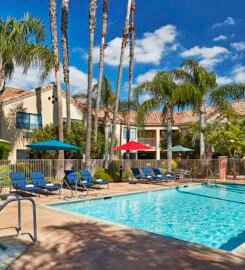 Hilton Garden Inn Valencia Six Flags, A Radiant Sunrise Inn