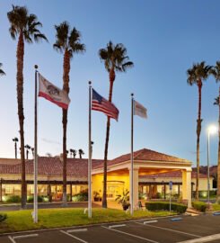 Hilton Garden Inn Valencia Six Flags, A Radiant Sunrise Inn