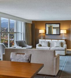 Hilton Los Angeles North/Glendale & Executive Meeting Ctr, Experiencing Majestic Stay