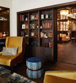 Hotel Figueroa – The Unbound Collection by Hyatt, Cloud Nine