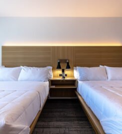 Hotel Mai Downtown Long Beach, A Modern Luxury Retreat