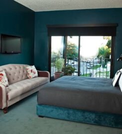 Palihotel Melrose, a Tranquil Paradise Inn