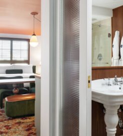 Palihouse West Hollywood, an Elegant Comfort Suites