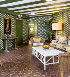 Palihouse West Hollywood, an Elegant Comfort Suites