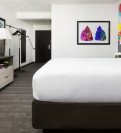 Studio Allston Hotel, a Luxury Home