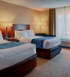 Comfort Inn & Suites North Dallas-Addison, A Blissful Nights Resort