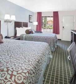 Days Inn by Wyndham Market Center Dallas Love Field, A Beautiful Retreat