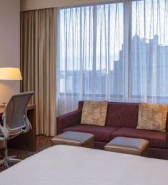 Hilton Garden Inn Downtown Dallas, Elegant Comfort