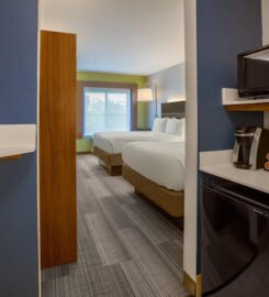 Holiday Inn Express & Suites Dallas – Grand Prairie I-20, an IHG Hotel, A Grand Escape