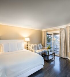 Hotel Metropole, A Golden Horizon Suites