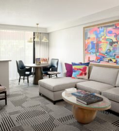 Le Parc at Melrose, An Elegant Comfort Suites