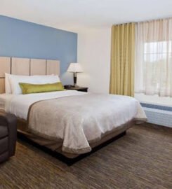 Sonesta Simply Suites Dallas Richardson, Royal Charm Retreat