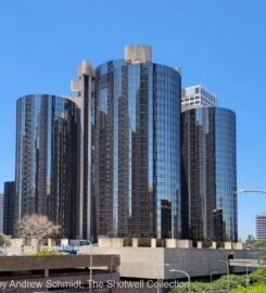 The Westin Bonaventure Hotel & Suites, Los Angeles, A beautiful Cozy Charm