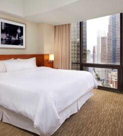 The Westin Bonaventure Hotel & Suites, Los Angeles, A beautiful Cozy Charm