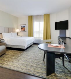 Candlewood Suites Dallas NW – Farmers Branch, an IHG Hotel, A Radiant Resort