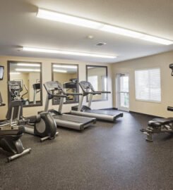 Candlewood Suites Dallas NW – Farmers Branch, an IHG Hotel, A Radiant Resort