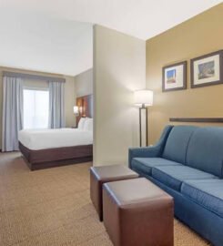 Comfort Suites West Dallas – Cockrell Hill, Elegant Comfort