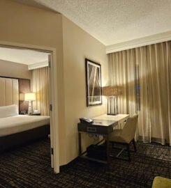 Dallas Marriott Suites Medical/Market Center, An Exquisite Retreat