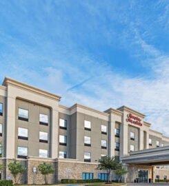 Hampton Inn & Suites Dallas I-30 Cockrell Hill, A Heavenly Abode