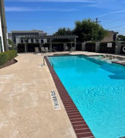 La Quinta Inn & Suites by Wyndham Dallas Love Field, A Blissful Nights Resort