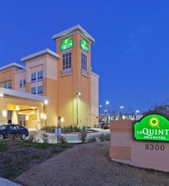 La Quinta Inn & Suites by Wyndham Dallas Love Field, A Blissful Nights Resort