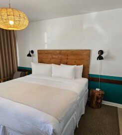 Cambria Beach Lodge