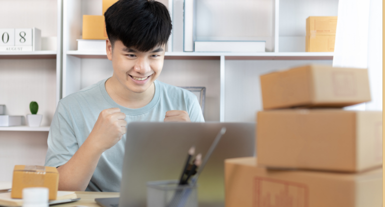 10 Best Side Hustles to Make Extra Money in 2025